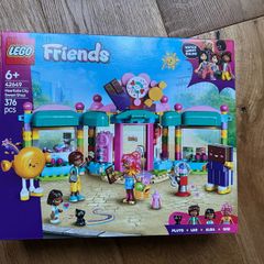 New - Lego Friends 42649 Heartlake City Sweet Shop