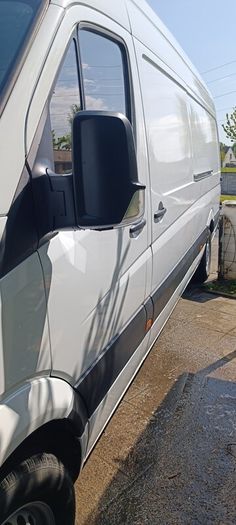 mercedes sprinter