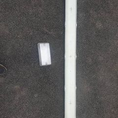 5 foot Fluorescent Light and Outdoor light