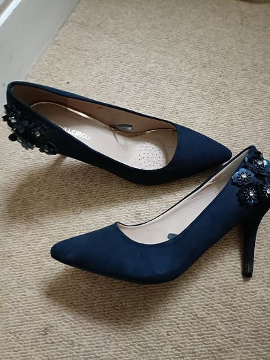 Vintage Designer  Dark Blue Heel shoes UK size 5