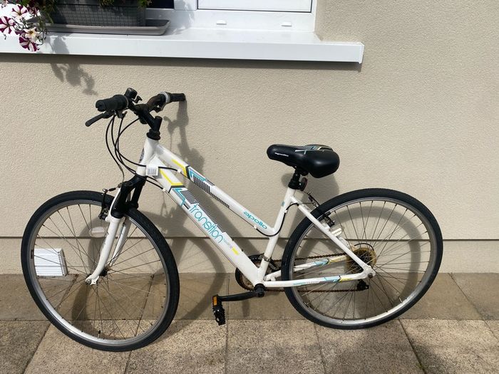 Ladies/girls bike