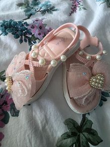 Baby sandals size 20