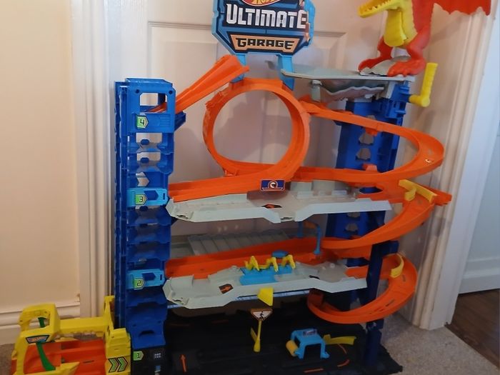 Hot Wheels Ultimate Garage
