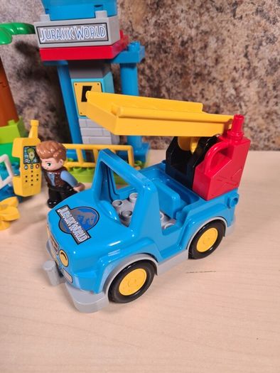 Lego Duplo Jurassic World Gentle Giants Petting Zoo 10879 And T Rex Tower 10880 Missing Some Pieces