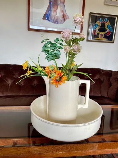 Large Sarreguemines France Ivory Washbasin and Jug Art Deco 1920s to 50s