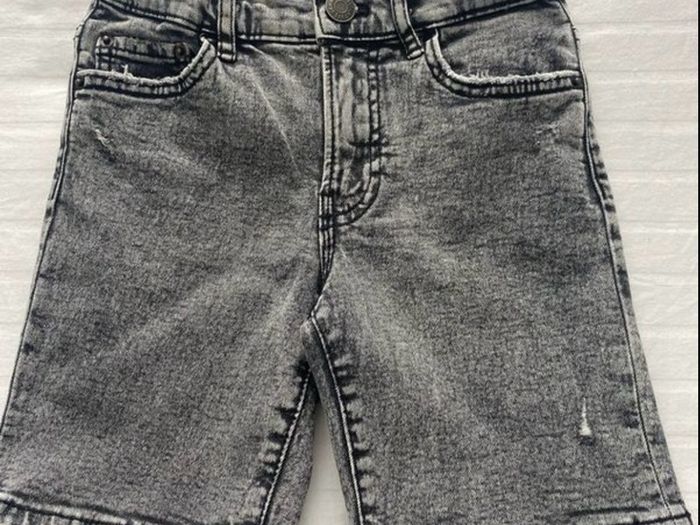 Zara Boys  Shorts (Age 7)