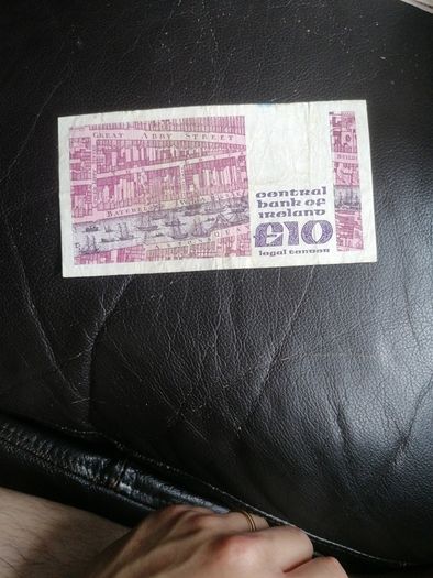 1981 Ireland Series B 10 pound Banknote
