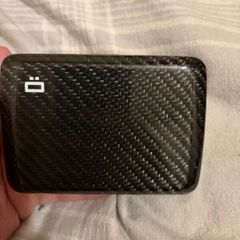 Ogon carbon fibre card case