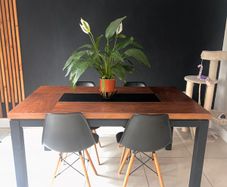 Dining table and 4 chairs