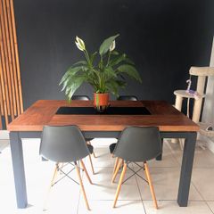 Dining table and 4 chairs