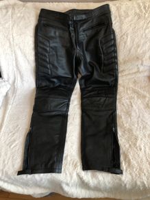Leather trousers (M)