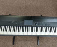 Korg Krome 88 Workstation