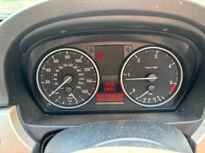 BMW 3-Series 2011