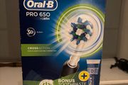 Oral-B Pro 650 Electric Tootbrush (Black)