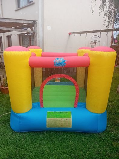 Bouncy castles x2