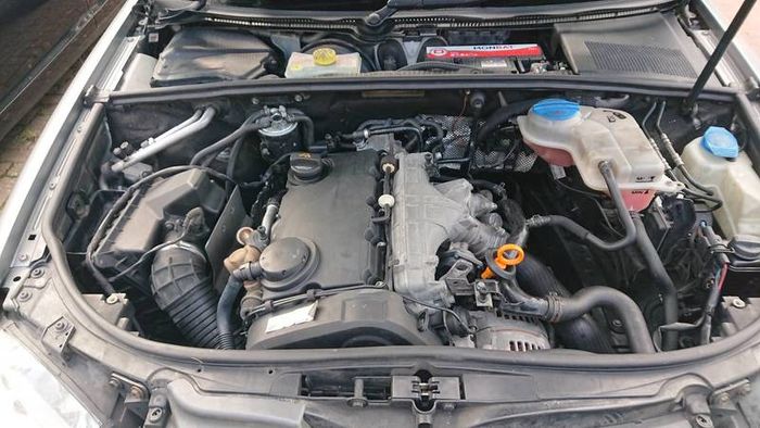 Audi a4 a6 2.0tdi 140 / 170bhp BLB BRE BRD engine parts.Injectors turbo head oil pump camshafts rockers balance shaft flywheel clutch breaking