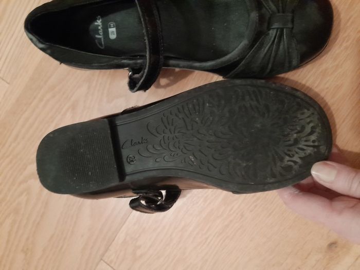 Girl's shoes