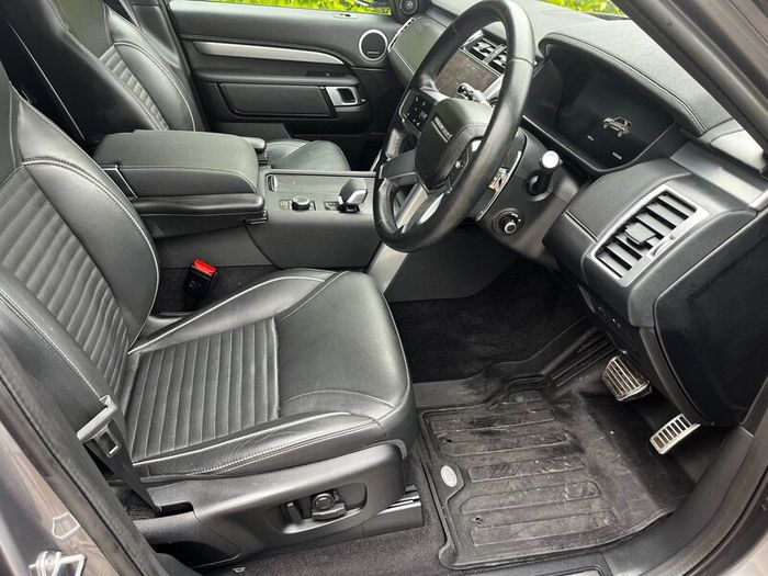 2024 Land Rover Discovery HSE Comm. - Top Spec