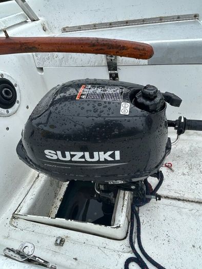 Achilles 24 Fin Keel Sailing Cruiser