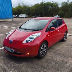 2015 Nissan Leaf Tekna 24kWh  4,000 ONO