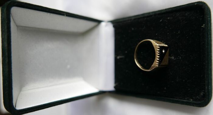 Mens Ring Signet Genuine Solid 9Ct Yellow Gold Onyx 3,3g size S1/2