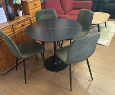 round table and 4 chairs