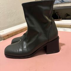 Women's shoes