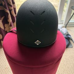 riding hat