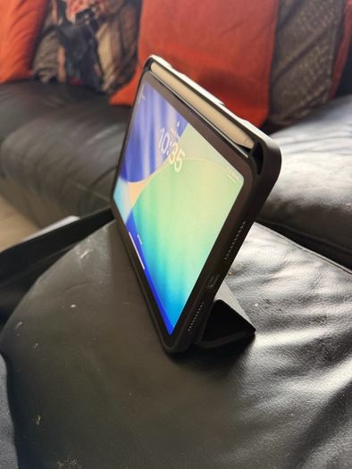 iPad Mini 7th Gen with Apple Pencil and Folio Case