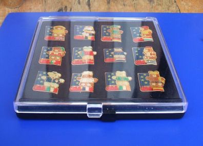 3M (US Multinational company) - a scarce cased set of twelve 3M Euro Bears pin badges (2002). Excellent undamaged condition.