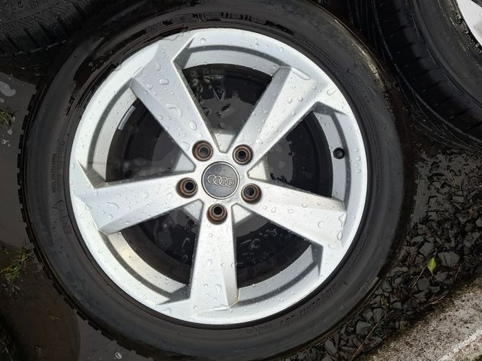 17" Audi,  Vw,  Seat,  Skoda Alloys with tyres