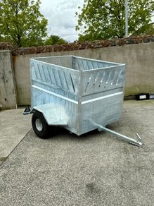 Brand new 5x3 quad trailer