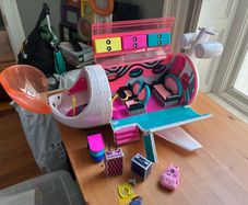 LOL Surprise OMG Plane Playset with accessories