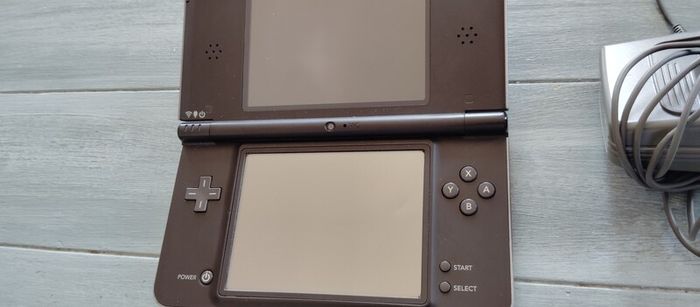 Consoles psp Nintendo dsi xl for parts repair