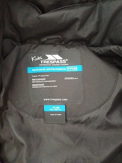 Kids tresspass jacket