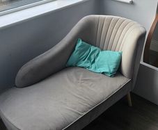 chaise lounge