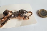 NEW Brooch