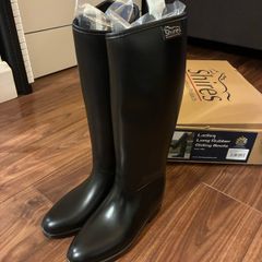 Horse riding boots