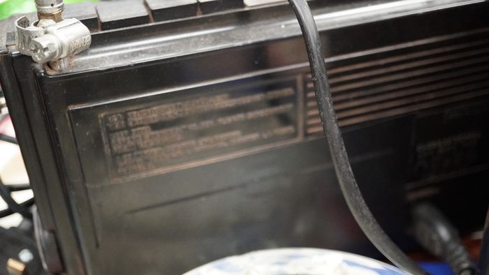 Compact Vintage 3-Band Portable Working Radio