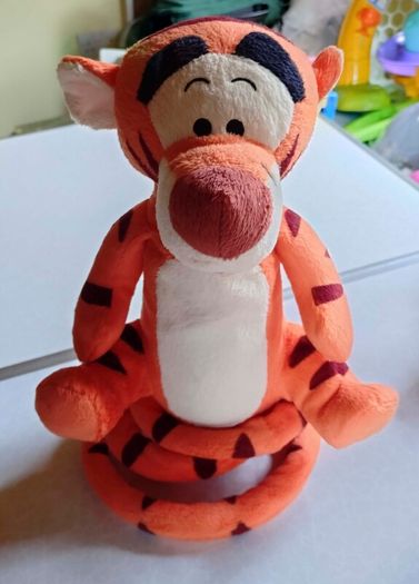 Disney Turbo Tail Tigger (used).