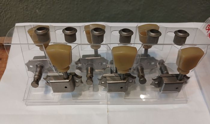 New Gotoh Guitar Tuners