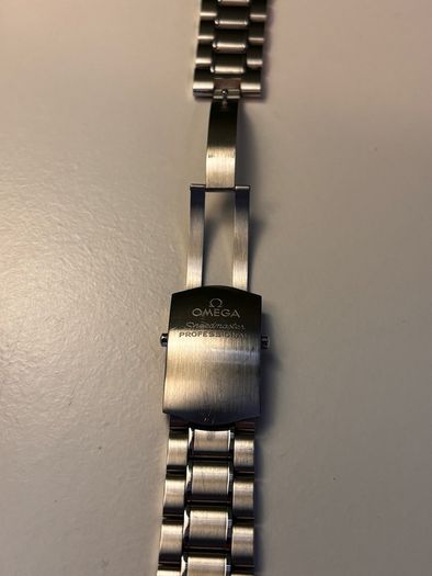 omega speedmaster professional bracelet (2020)