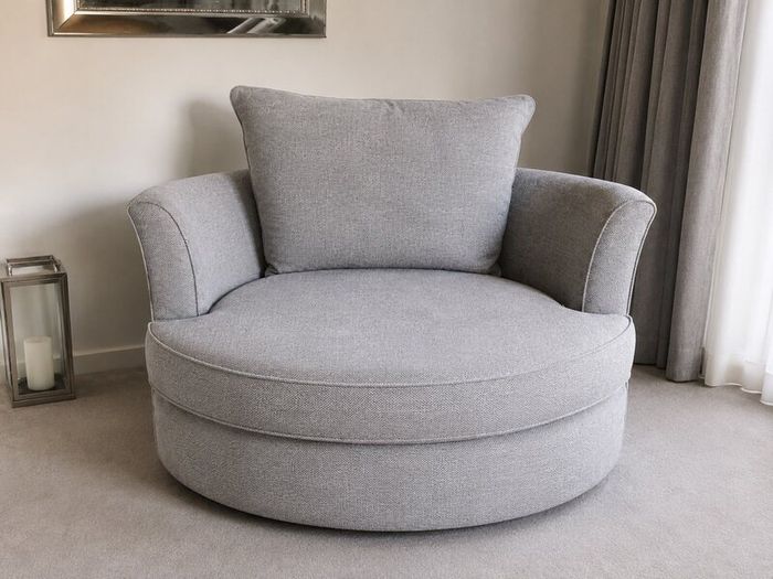 Luxury Vobe Swivel Cuddle Chair  Cost 1,750 New