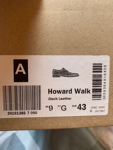 Clarks Howard Walk Black Leather Shoes