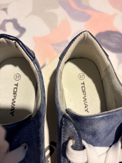 Womans Topway Laced Zipper runners for sale
