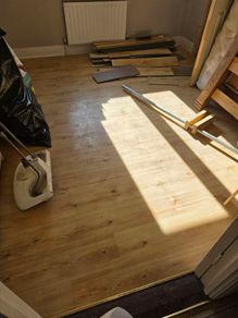 Large amount of Laminate Wooden Flooring 10mm thick heavy duty