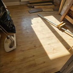 Large amount of Laminate Wooden Flooring 10mm thick heavy duty