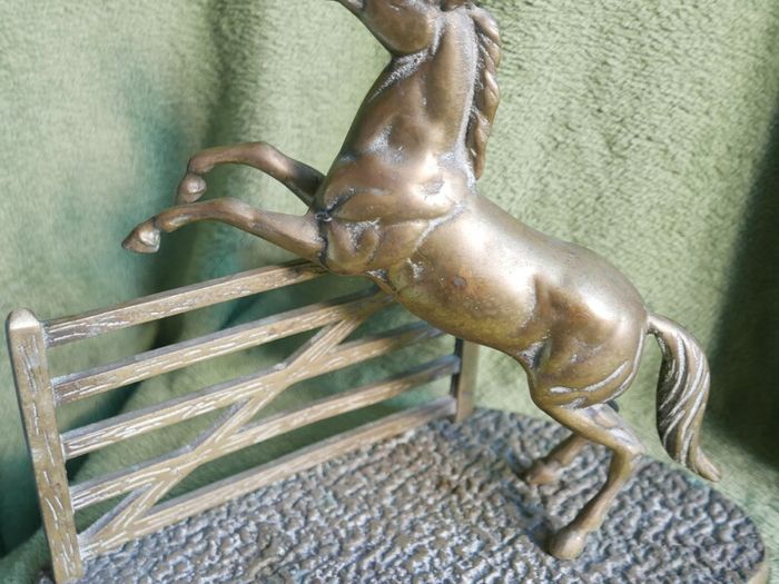 Vintage Large Solid Brass Horse on Base Horse Jumping Gate 11" x 9,5"