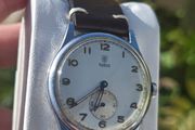 Vintage Tudor Small Rose