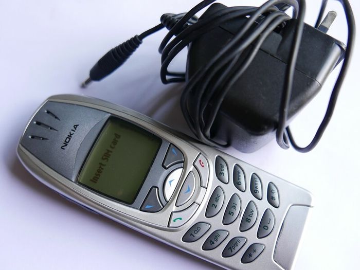 Vintage Nokia 6310 and charger